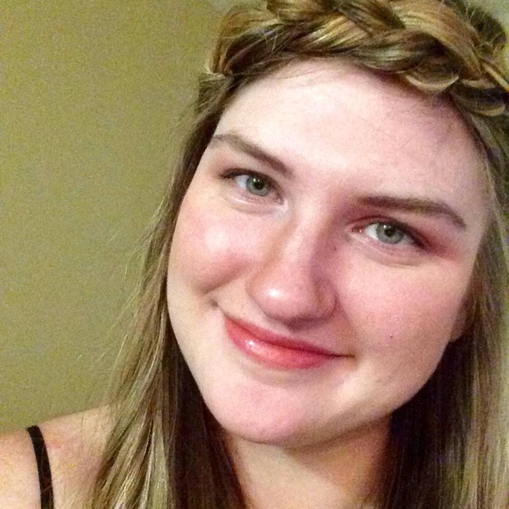 Meet your Posher, Stefanie